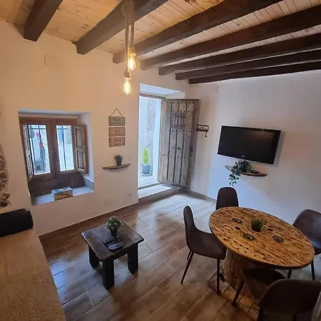 La Casina De Losar Holiday home